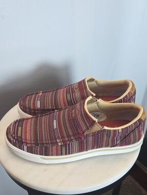 Twisted X Women’s Multicolor Striped Slip-On Flats Size 7